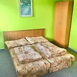 Dağ evi Ostra