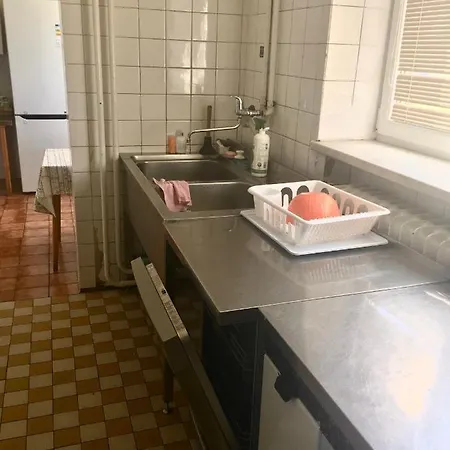 Ostrá